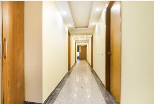 Hotel O Discovery Inn ニューデリー エクステリア 写真